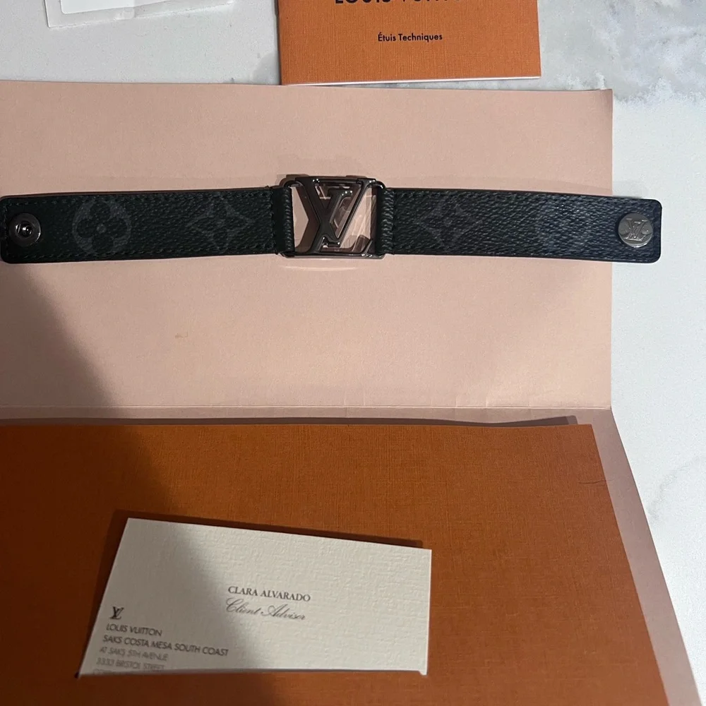 Bundle sale; IPhone XS Max phone case used, Brand New Hockenheim Bracelet
